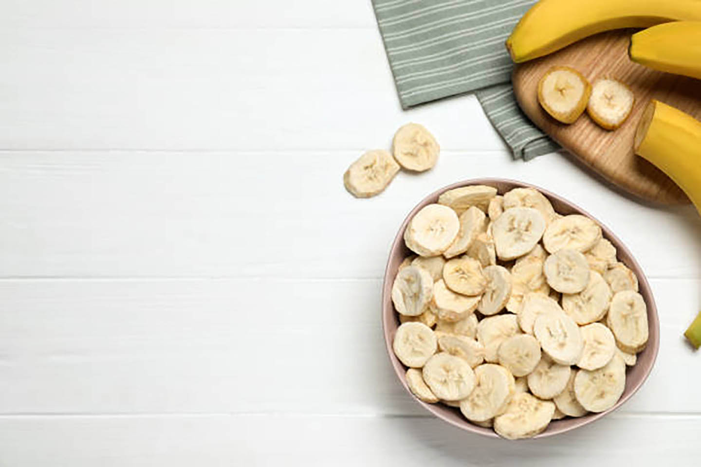 Freeze-Dried Banana Sliced - Banana Slices - Banana Chips - Ready to Eat - Up to 97% Nutrients Retained - School Lunch - Camping Food